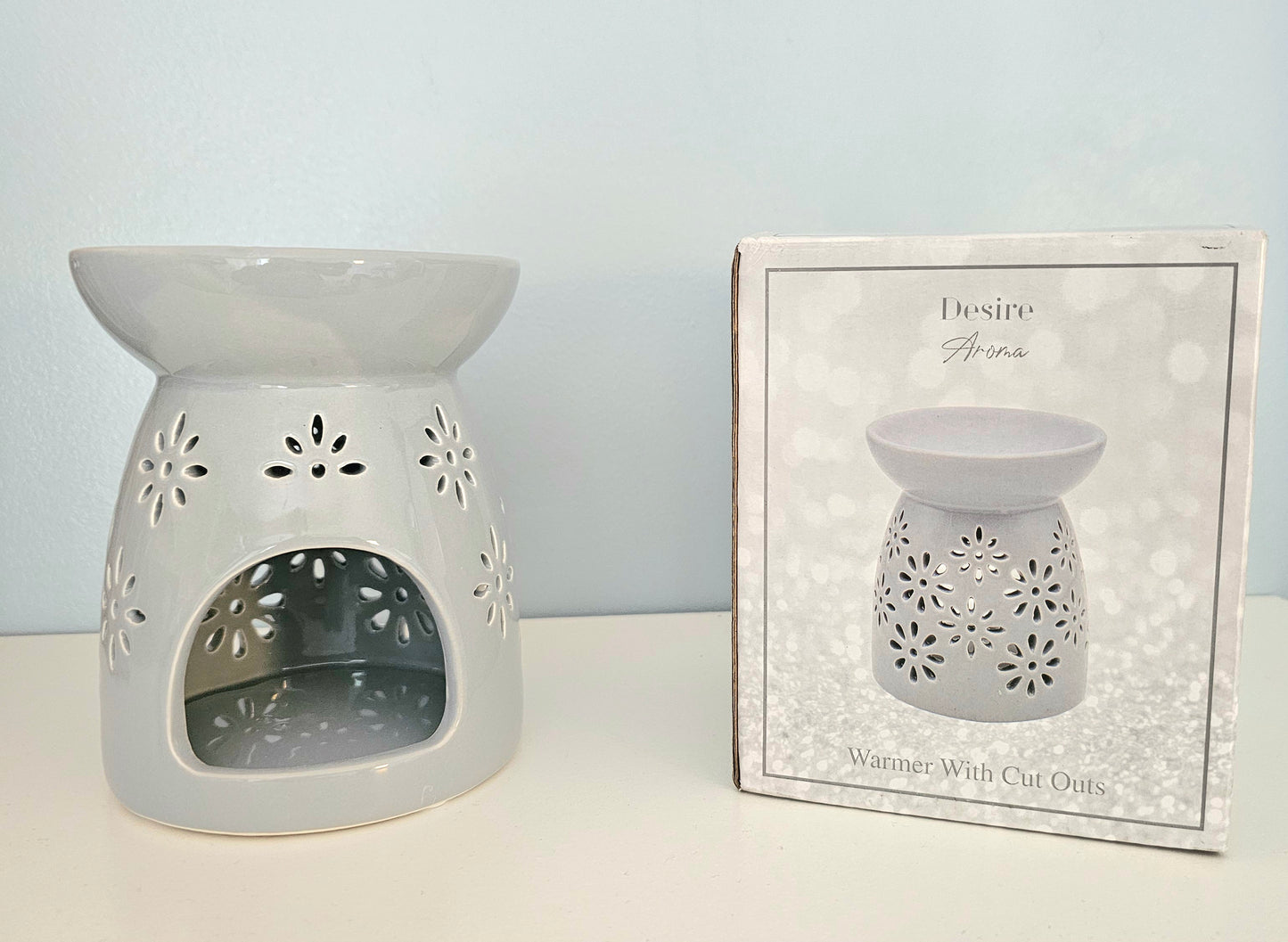 Grey Floral Cut-Out Tealight Burner